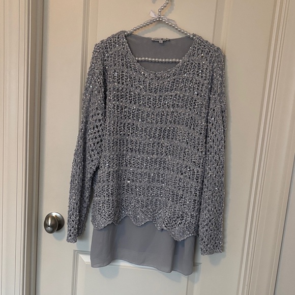 Voulez Vous Sweaters - Ladies silver dressy Sweater. Sz L